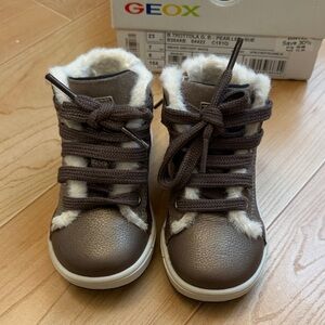 Geox Toddler Girls' Brown Trottola Faux Fur High Top Sneakers Sz 7/ 23 EU NWT